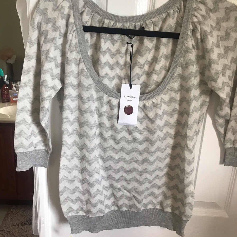 Sweater with an air of sweetnesses